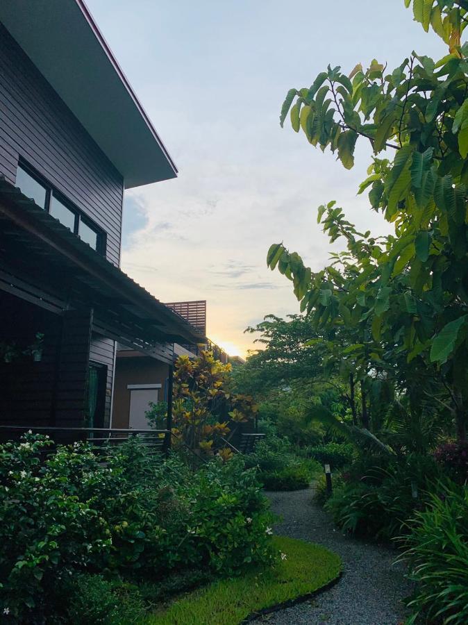 Baansuanklaiklungbangkrachao บ้านสวนใกล้กรุงบางกะเจ้า Phra Pradaeng Exterior foto